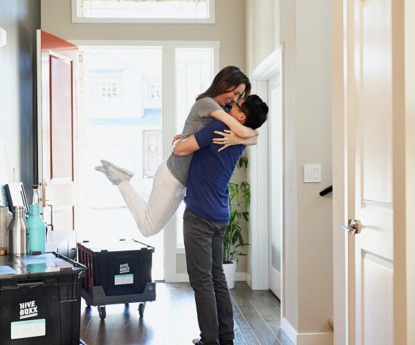 Nastal čas presťahovať sa k partnerovi – alebo nie? 6 znakov, ktoré odpovedia za vás